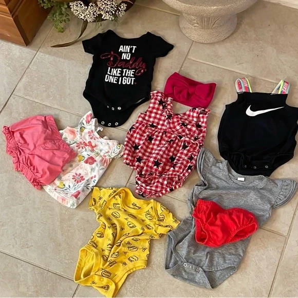 Baby girl 0-3M Bundle Nike Kids Like New/6 Matching Sets Red Black White yellow - Picture 15 of 16